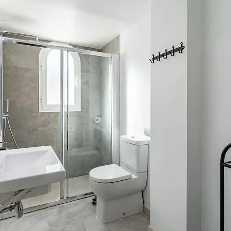 Captivating 2 Bedroom In Popular Nueva Andalucia Close To Centro Plaza * Marbellac